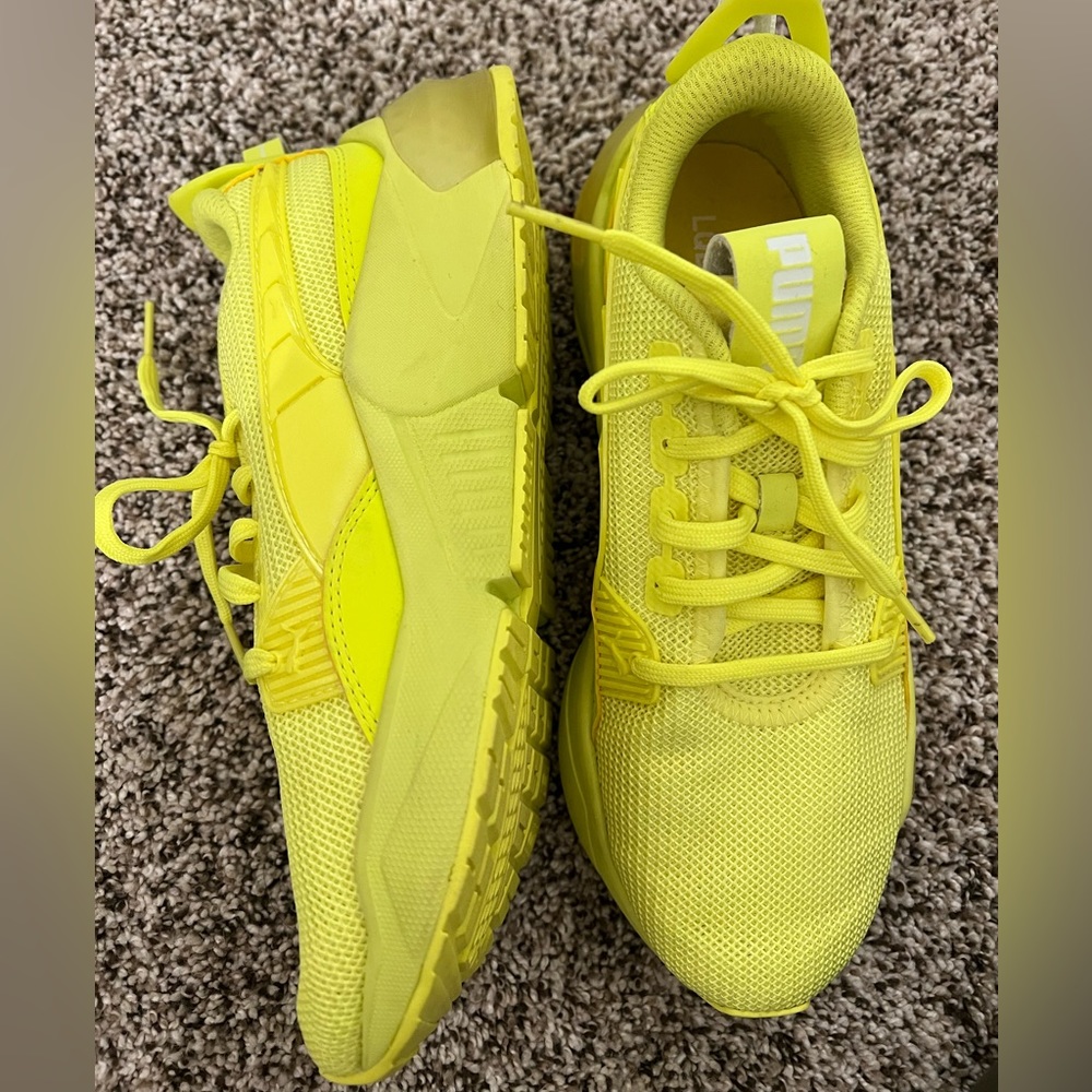 PUMA LQDCELL Neon Yellow Sneakers